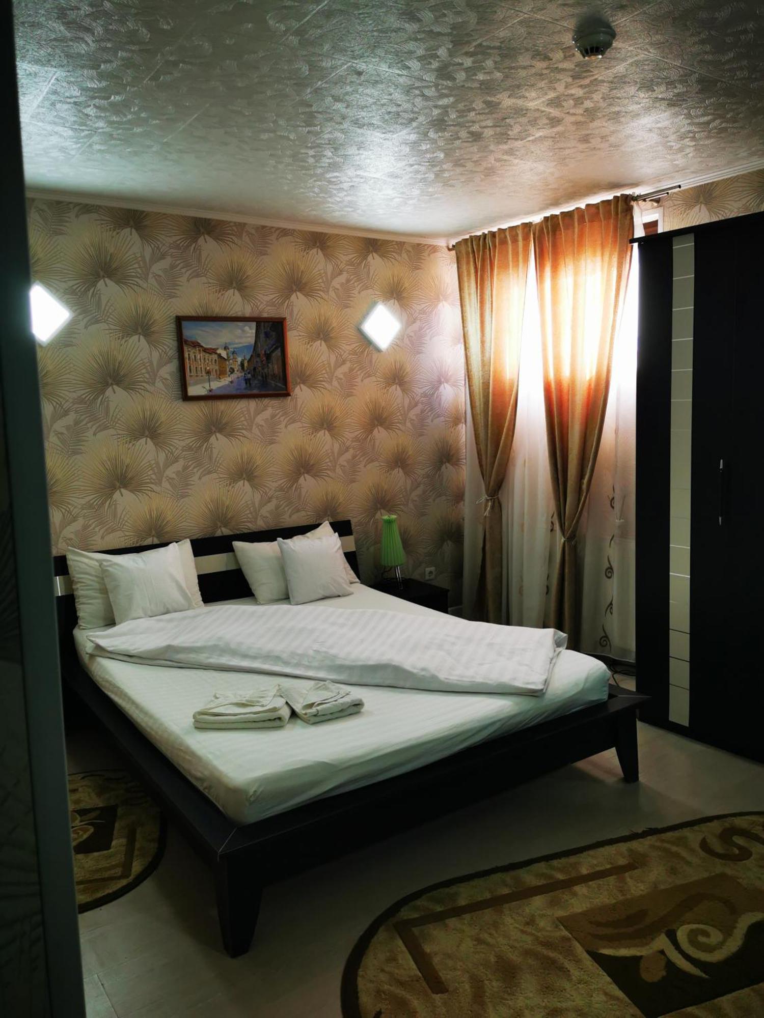Casa Simescu II Hostel Caransebeş Εξωτερικό φωτογραφία