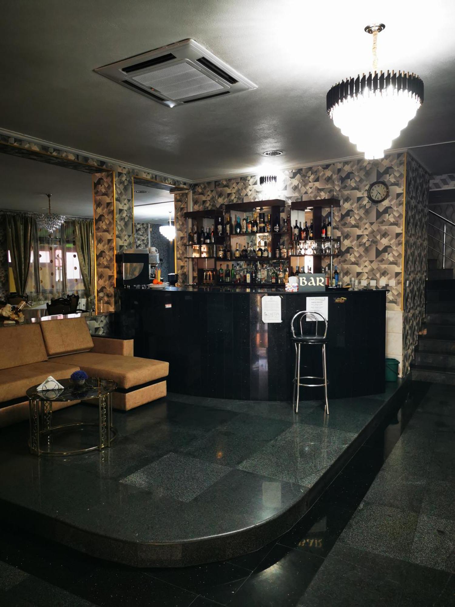 Casa Simescu II Hostel Caransebeş Εξωτερικό φωτογραφία